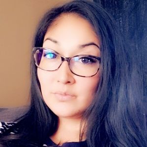 Meet your Posher, Melisa